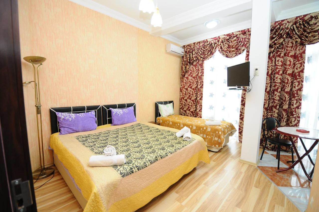 Hotel Dzveli Batumi Habitación foto